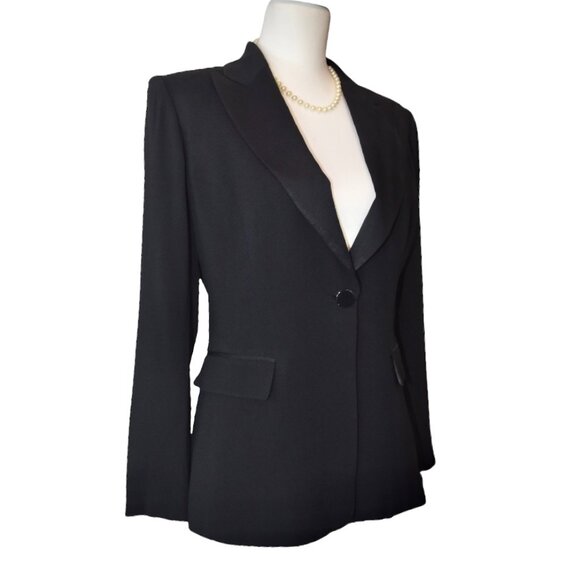Elie Tahari Black Blazer Fits Small Classic Minimalist Tailored Capsule Career - Picture 2 of 5